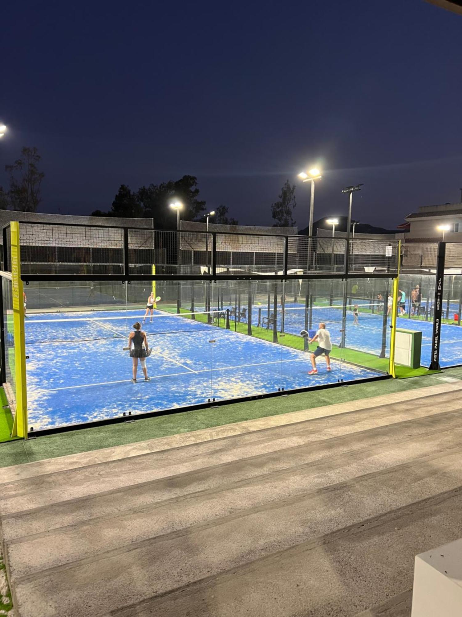 Piso Con Ac, Piscina Y Pista De Padel Y Tenis En Águilas Екстериор снимка